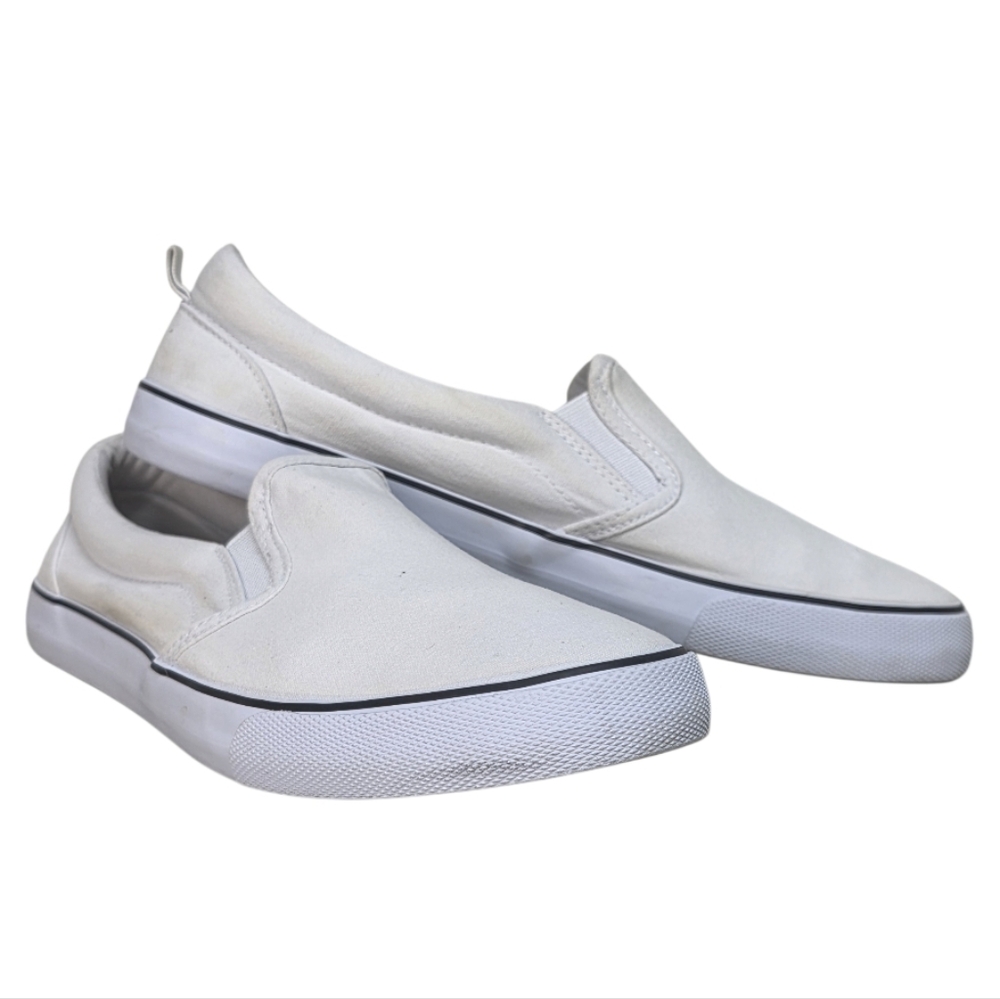 a new day Classic White Slip-On Sneakers Size 10